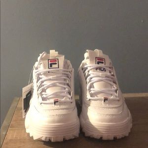 Brand new Fila disruptors!!!!